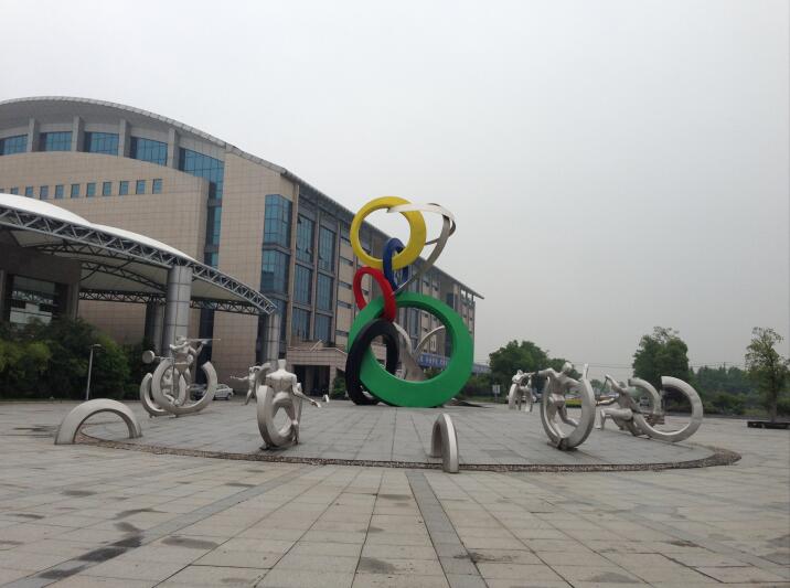 不銹鋼雕塑設計的方法是怎么樣的？