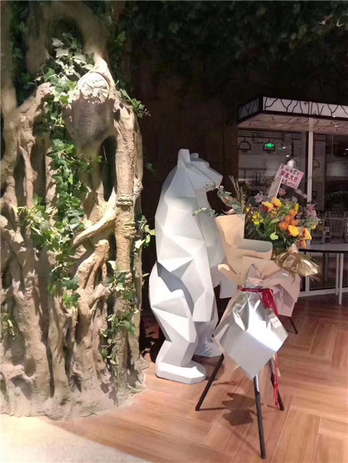 景觀(guān)雕塑制作注意事項有哪些？